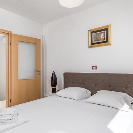 Rona Apartment Denis Umag Luaran gambar