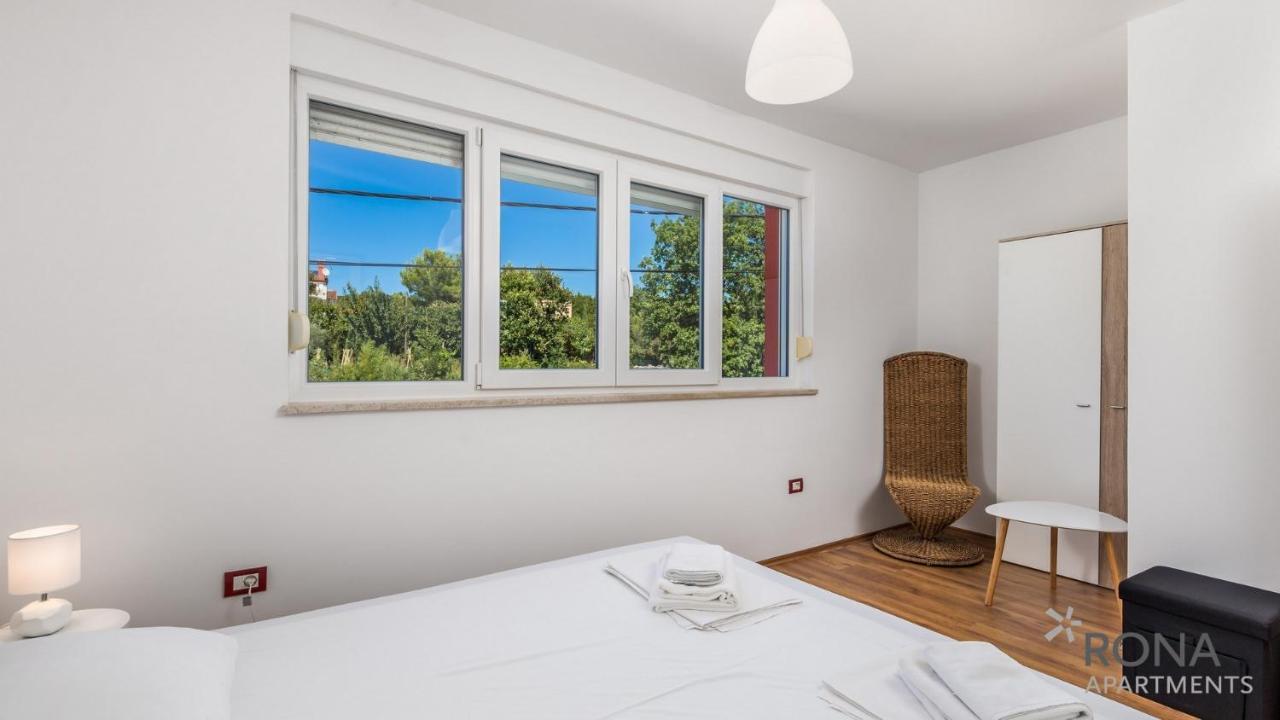 Rona Apartment Denis Umag Luaran gambar