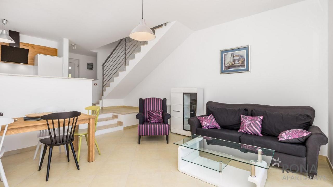 Rona Apartment Denis Umag Luaran gambar